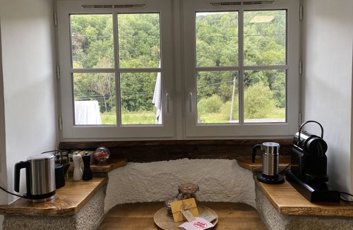 Lacaze Cottage | Cosy Retreat in Converted Bread Oven