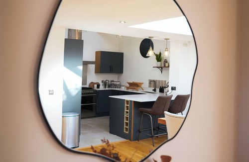 Honiton House | Cosy retreat in Devon, The Old Chapel