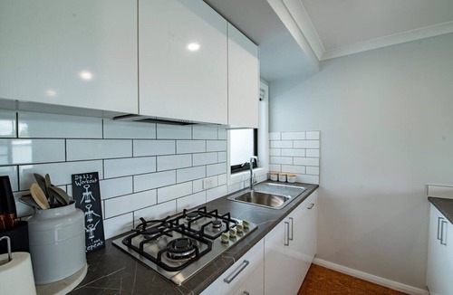 Dubbo Apartment | Cosy Retreat on Naman - Private & Convenient