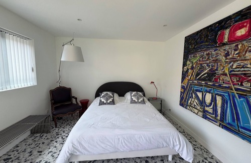Le Bouscat Apartment | Cosy Room 2