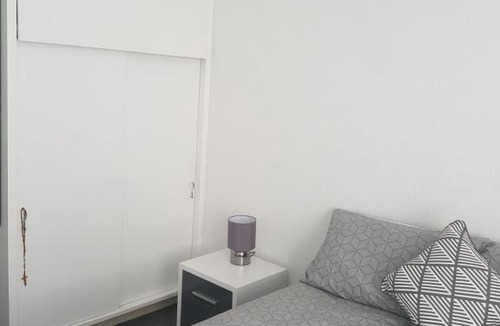 Galashiels House | Cosy Room in Galashiels