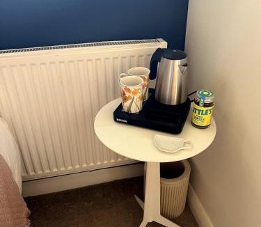 Selhurst House | Cosy room with private bathroom