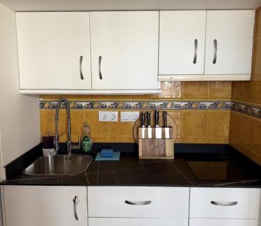 Dehesa de Campoamor Apartment | Cosy, seaview apartment, close to beach and bars -Edificio RHIN