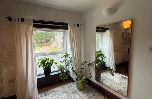 Carnbrea House | Cosy, secluded barn conversion in Cornwall — 10 minutes from beach