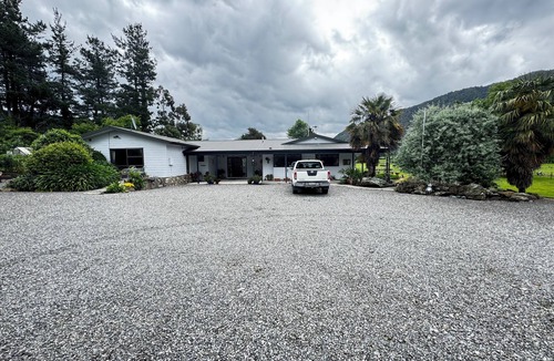 Linkwater Apartment | Cosy, self contained boutique studio.