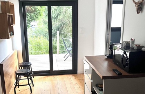 Perverie Apartment | Cosy self-contained studio - Downtown/Faculty
