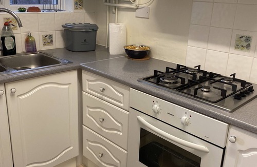 Hillingdon House | Cosy Short Stay near Heathrow