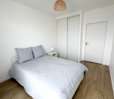 Vaulx-en-Velin Apartment | Cosy Soie