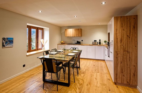 Cuttura Apartment | Cosy*SPA*Modern- at Ô JurassiK