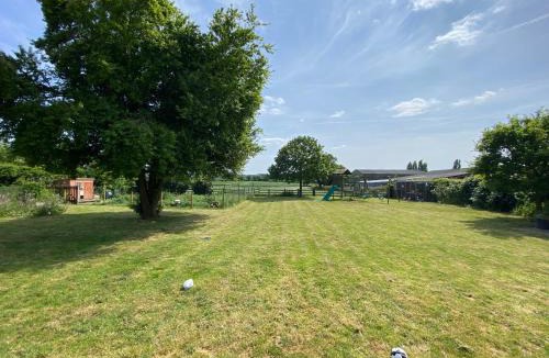 Pontefract House | Cosy stable conversion between Sheffield & Leeds