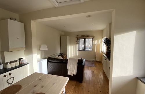 Pontefract Cottage | Cosy Stable Conversion Between Sheffield & Leeds