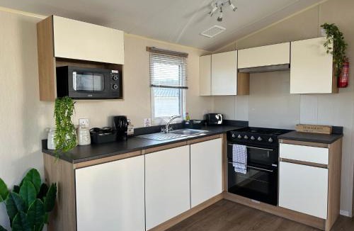 Rye Harbour House | Cosy static caravan in rye!