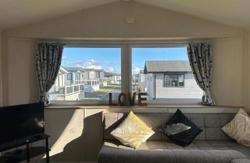 Rye Harbour House | Cosy static caravan in rye!