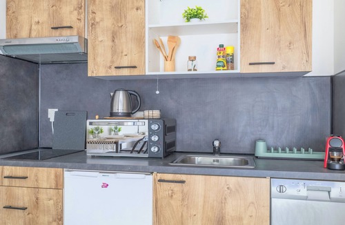 Grand Clement Apartment | Cosy Studio Avec une Terrasse et Place de Parking