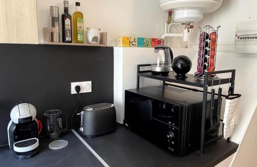 Moret-sur-Loing Apartment | Cosy Studio - Cœur de Moret - Bord du Loing à pied