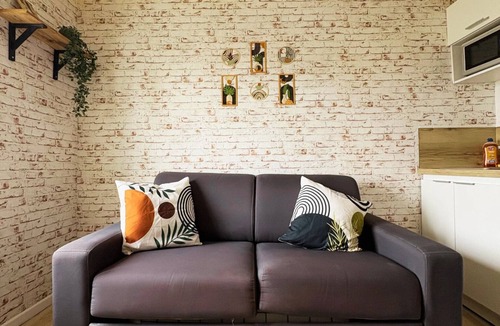 Valenciennes Apartment | Cosy studio downtown wifi