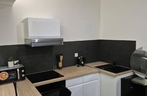 Antigone Apartment | Cosy studio downtown station