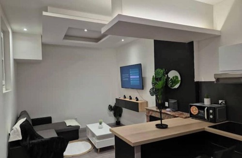 Antigone Apartment | Cosy studio downtown station