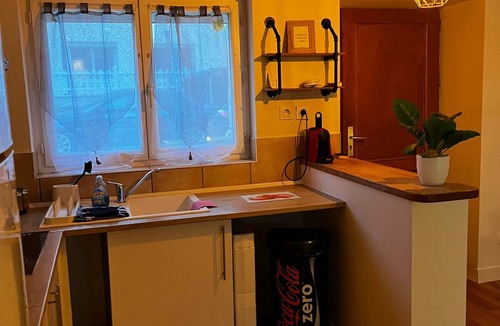 Colombier-Saugnieu Apartment | Cosy studio