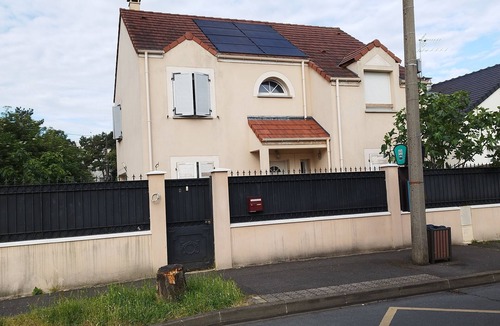 Paray-Vieille-Poste Apartment | Cosy studio near Orly airport and Paris