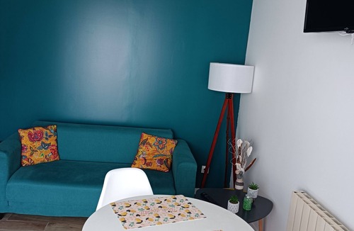 Saint-Etienne-des-Hautes-Terres House | Cosy studio house