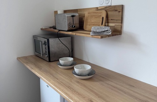 Questembert Apartment | Cosy studio in quiet location, Questembert town center