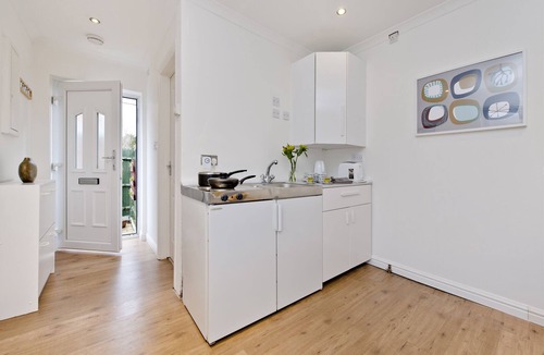 Richmond-upon-Thames Apartment | Cosy Studio in Richmond