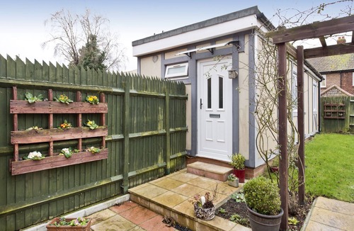 Richmond-upon-Thames Apartment | Cosy Studio in Richmond