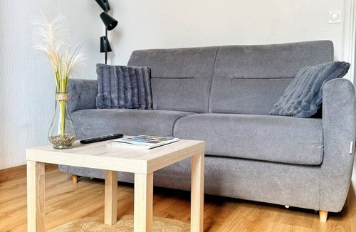 Saumur Apartment | Cosy studio in Saumur station & town center