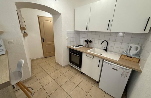 Le Bourg Apartment | Cosy studio in the heart of Narbonne