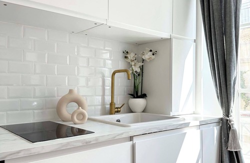 Quartier de la Porte-Saint-Denis Apartment | Cosy Studio near Opera