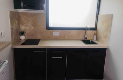 Athis-Mons Apartment | Cosy studio near Orly Airport & Paris Metro 14