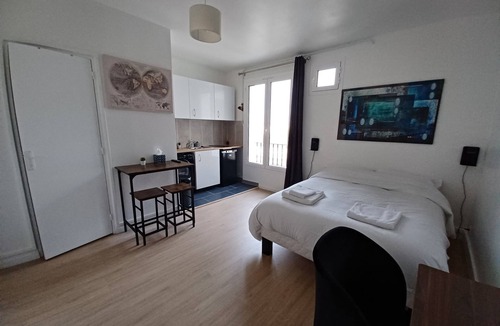 Vanves Apartment | Cosy studio Parc des expositions