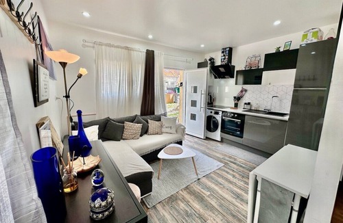 Le Thillay Apartment | Cosy studio Paris CDG/Astérix/Paris/ParcExpo