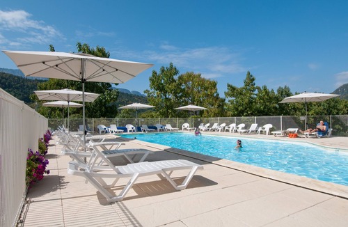 Giez Apartment | Cosy studio pour 2 | 2 piscines | Près de la plage