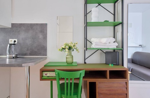 9th Arrondissement Apartment | Cosy Studio – Rue des Martyrs, Walking Distance to Montmartre