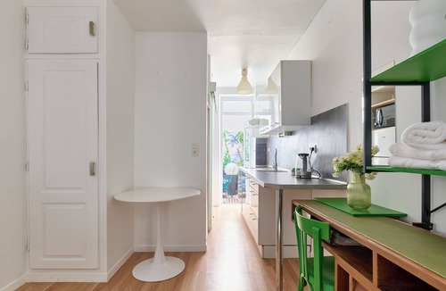 9th Arrondissement Apartment | Cosy Studio – Rue des Martyrs, Walking Distance to Montmartre
