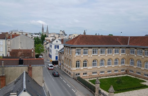 Chartres Apartment | Cosy studio terrace in Chartres