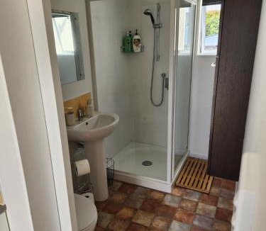 New Plymouth Apartment | Cosy Studio Unit on Longview