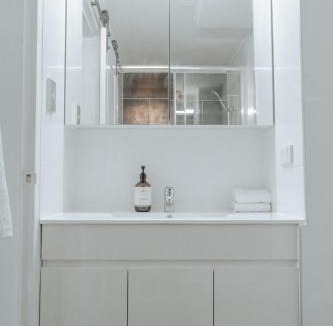 Greenwich Apartment | Cosy studio with a big view