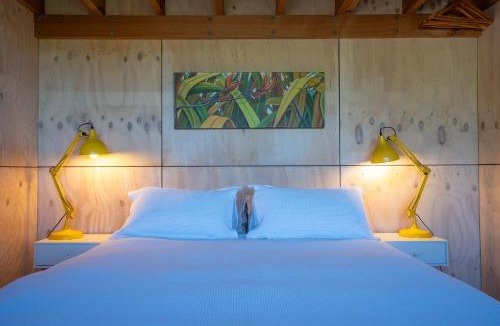 Raglan House | Cosy Studio with a View