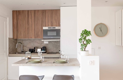 12th Arrondissement Apartment | Cosy studio with balcony - Mobility lease