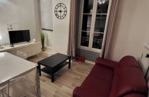 Beure Apartment | Cosy studio with mezzanine bed