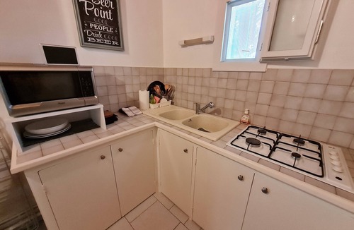 Bollene Apartment | Cosy studio with pool