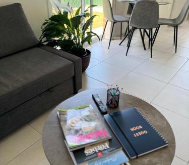 Baulkham Hills Villa | Cosy Sunlit Home Away from Home