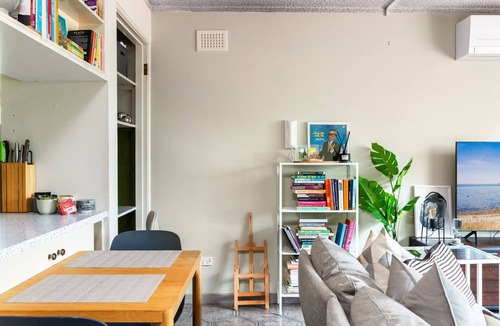 Sydenham Apartment | Cosy Sydenham 1-Bed by Inner-West's Attractions