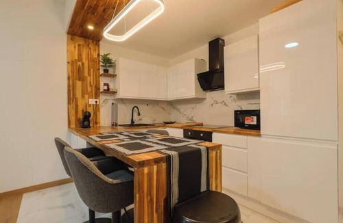 Notre-Dame du Mont Apartment | Cosy T2 in Cours Julien - Ideal for short and long stays