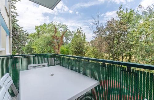 Hopitaux-Facultes Apartment | Cosy T3 - Jardin - Parking - Piscine - Maconciergerie34