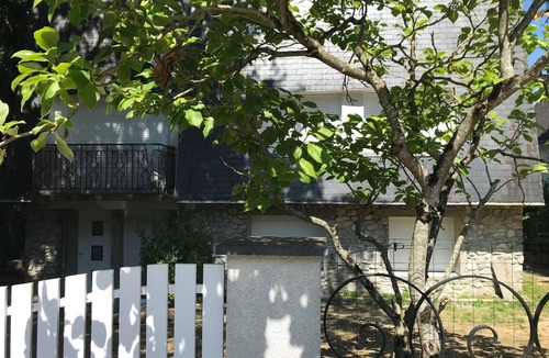 Avrille Apartment | Cosy T3, large garden, 200 m from Parc St Nicolas, parking, Wifi THD, Angers