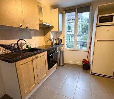 Dreux Apartment | Cosy & Tout Équipé - 6 Pers - Wifi Fibre
